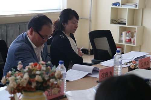 2. 平台管理部副部长张砚为、产品设计平台管理办公室主任盖世蕊深入平台建设工作_副本.jpg