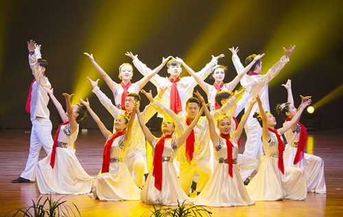 5. 颁奖典礼上演出《我们》_副本.jpg