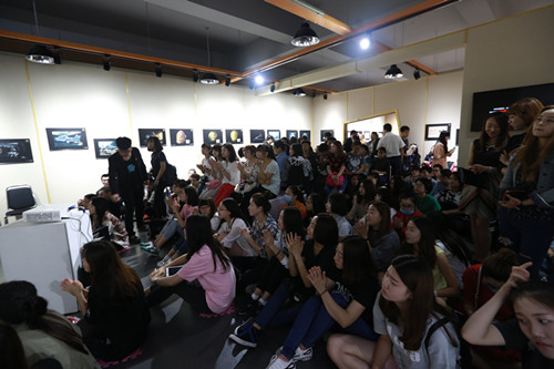 2015纽约广告节100精品展赏析会现场_副本.jpg